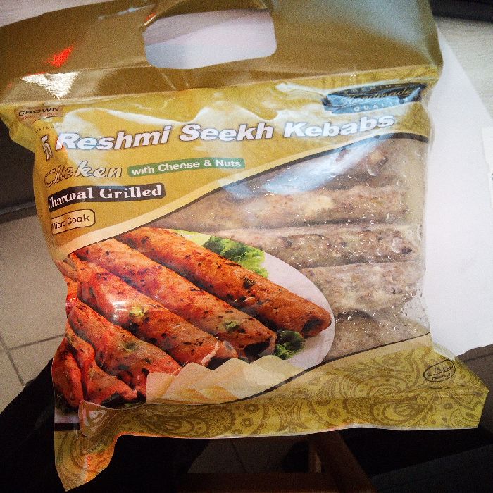 CROWN RESHMI KEBAB CHICKEN 900GR
